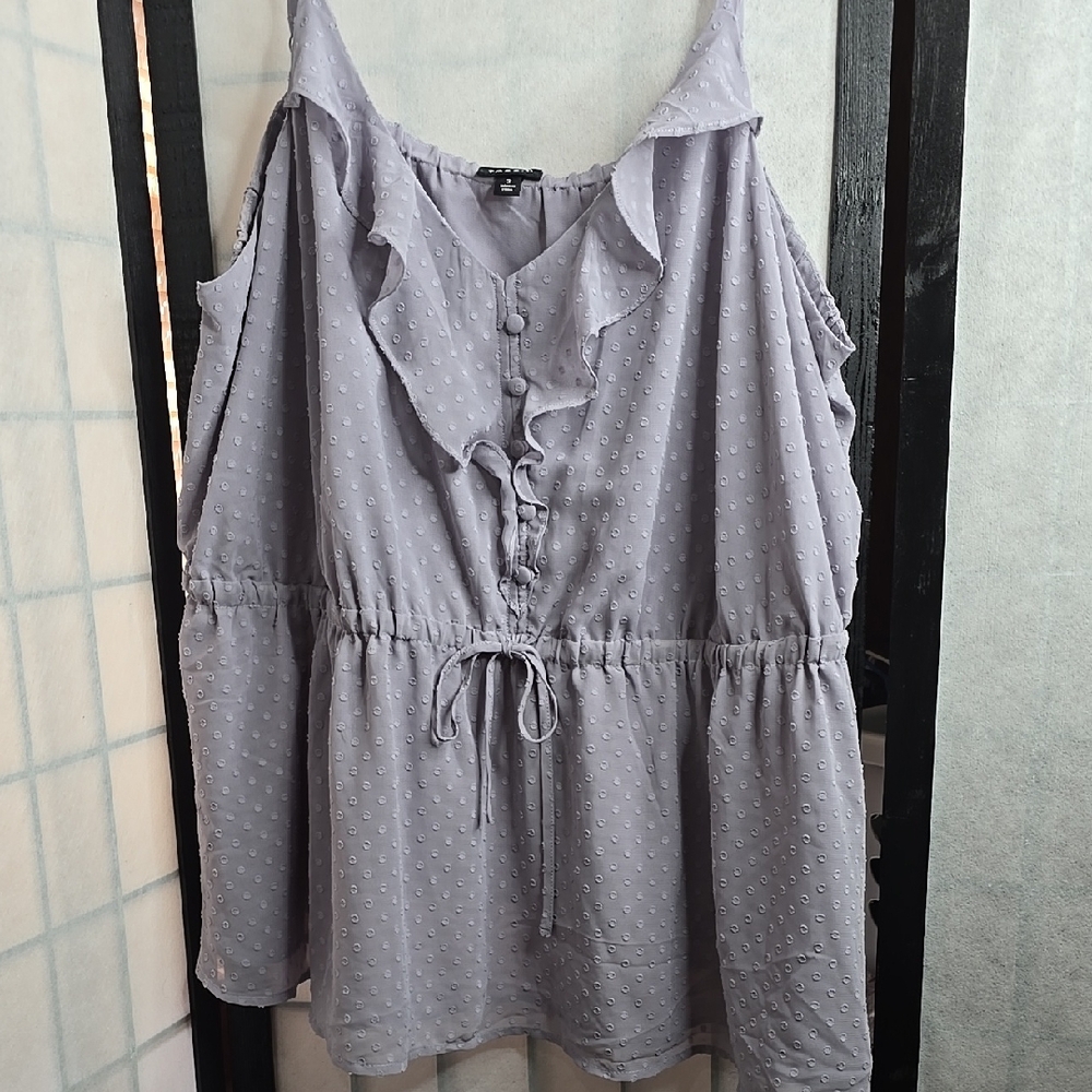 Women's Gray Ruffle Top